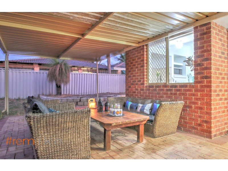 3 Redwood Court, Alexander Heights WA 6064