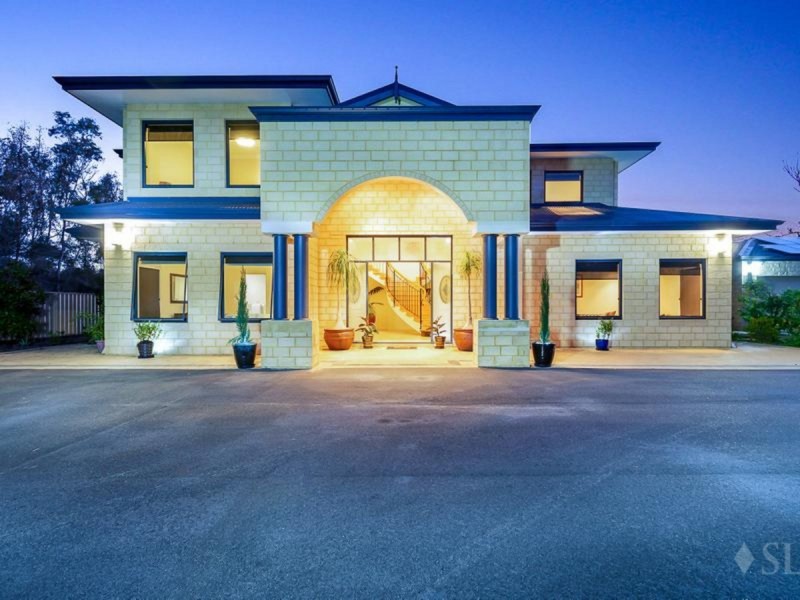 25 Louise Place, Gnangara WA 6077