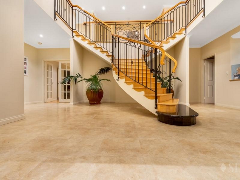 25 Louise Place, Gnangara WA 6077