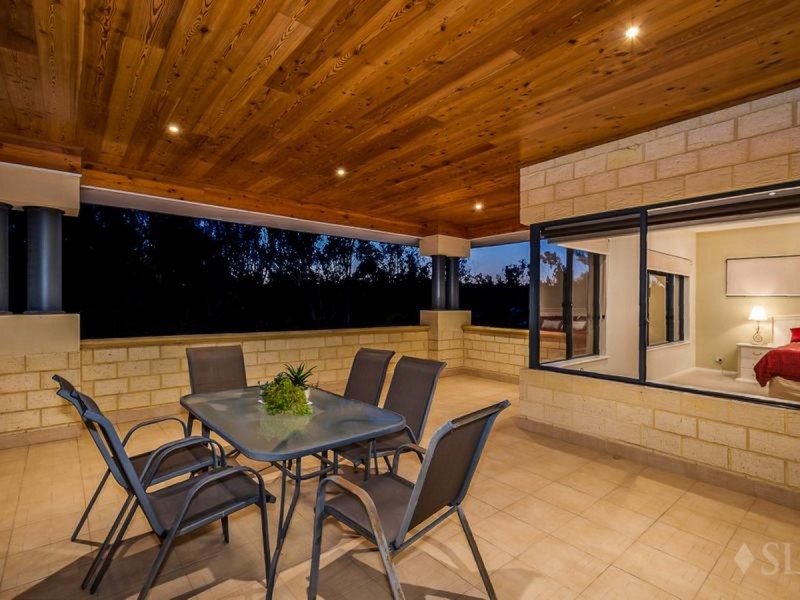 25 Louise Place, Gnangara WA 6077