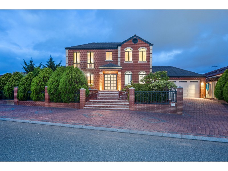 10 Sheringham Retreat, Currambine WA 6028
