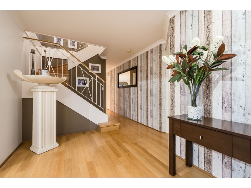 10 Sheringham Retreat, Currambine WA 6028