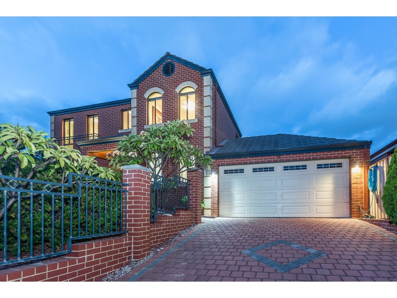 10 Sheringham Retreat, Currambine WA 6028