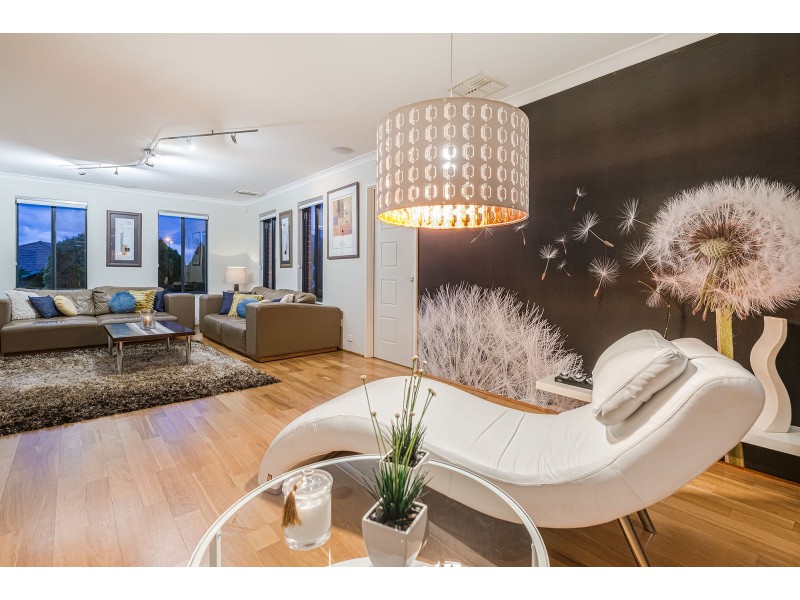10 Sheringham Retreat, Currambine WA 6028