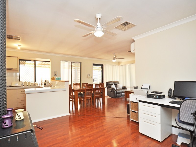 8 Haskell Gardens, Clarkson WA 6030
