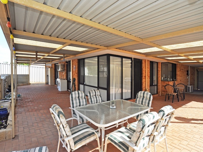 8 Haskell Gardens, Clarkson WA 6030