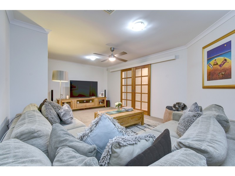 51 Kirkstall Drive, Hocking WA 6065