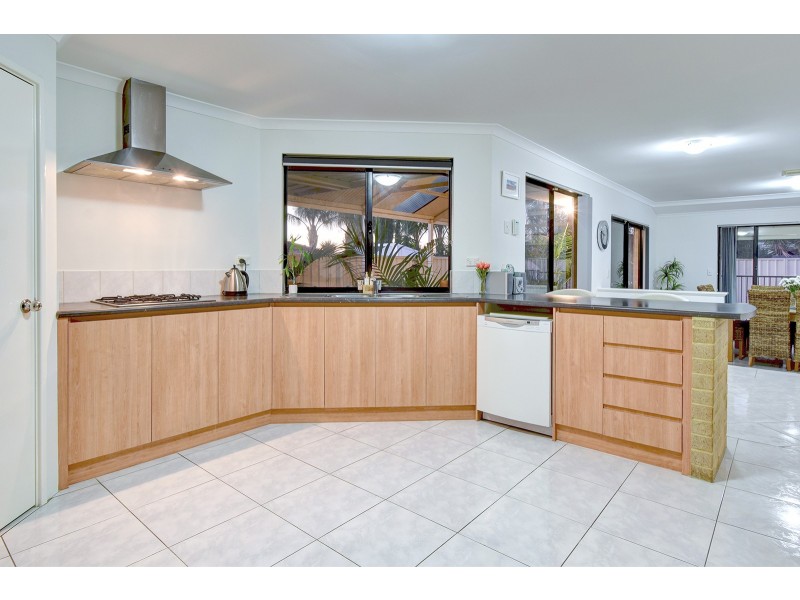 51 Kirkstall Drive, Hocking WA 6065