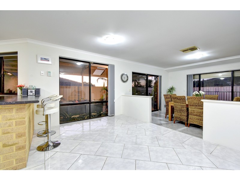 51 Kirkstall Drive, Hocking WA 6065