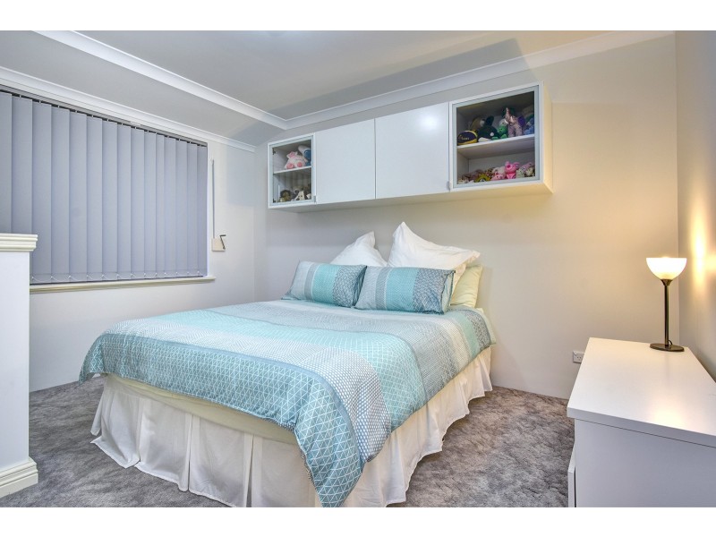 51 Kirkstall Drive, Hocking WA 6065