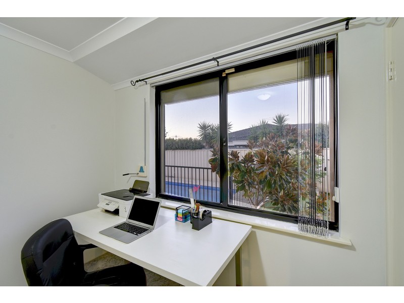 51 Kirkstall Drive, Hocking WA 6065