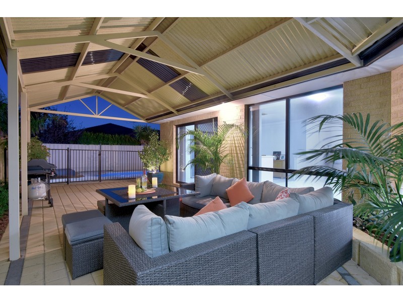 51 Kirkstall Drive, Hocking WA 6065