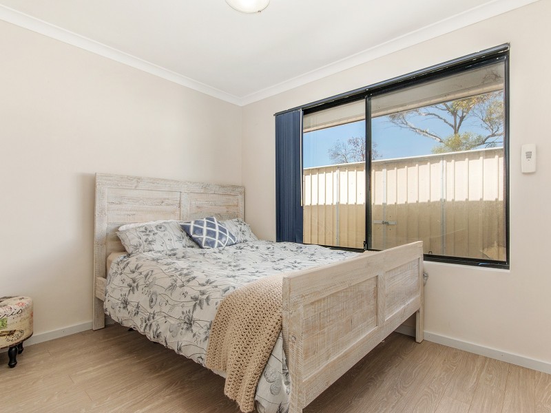 26 Roscrea Court, Orelia WA 6167