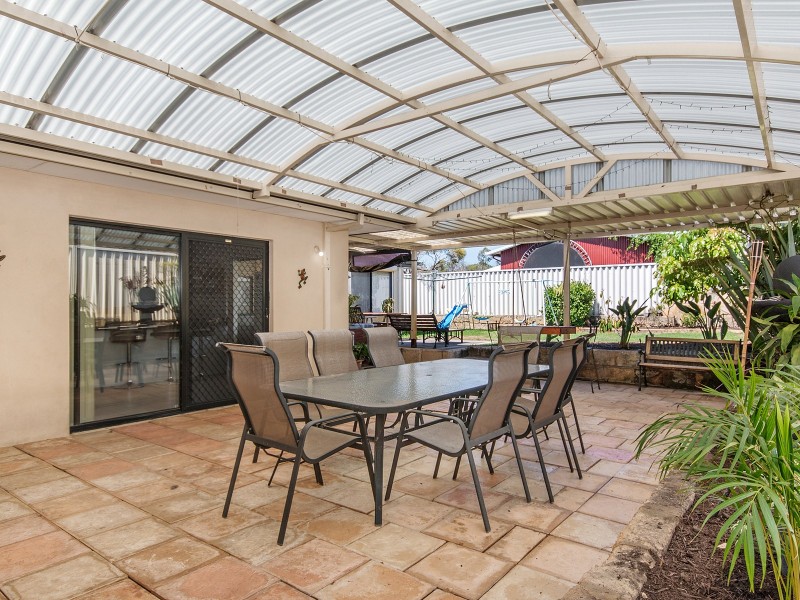 26 Roscrea Court, Orelia WA 6167