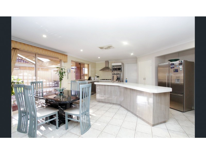 88 Pelican Parade, Ballajura WA 6066