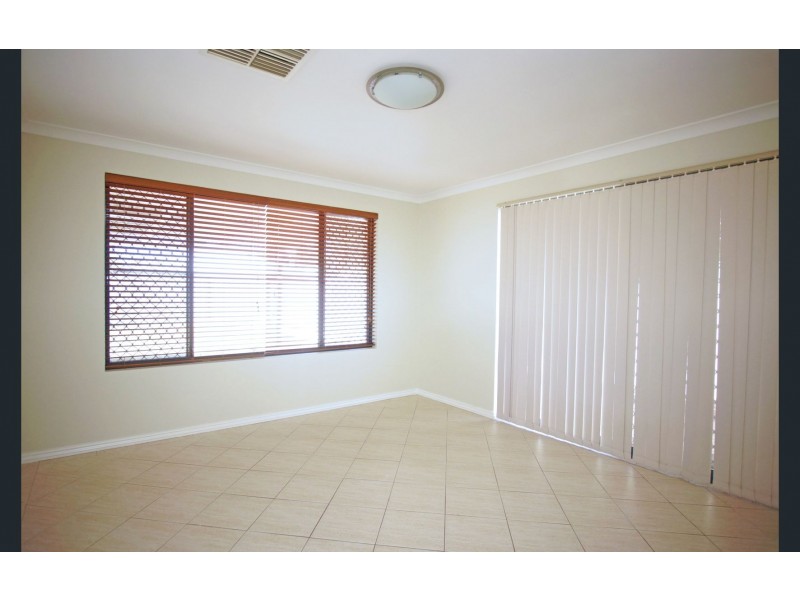 68 Hamelin Drive, Ballajura WA 6066