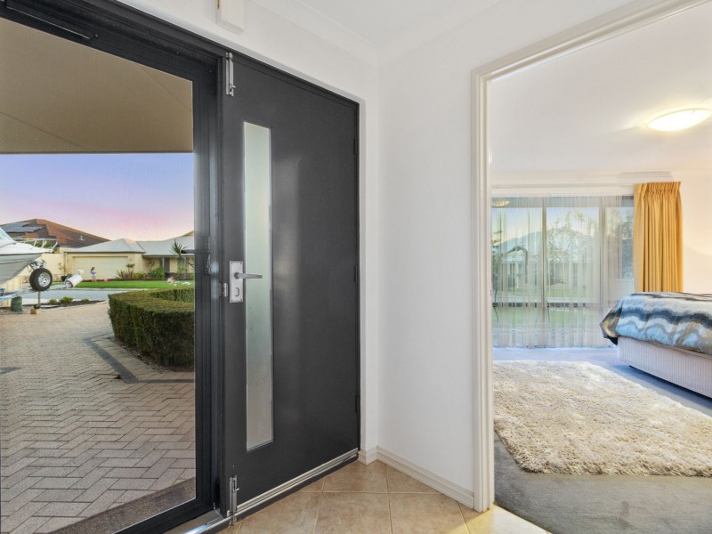 11 Gemini Way, Madeley WA 6065