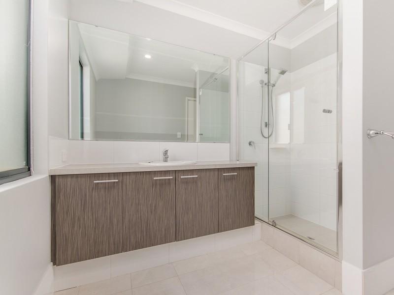 93 Sapphire Chase, Wellard WA 6170