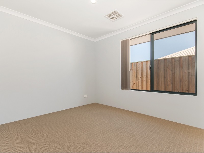 93 Sapphire Chase, Wellard WA 6170