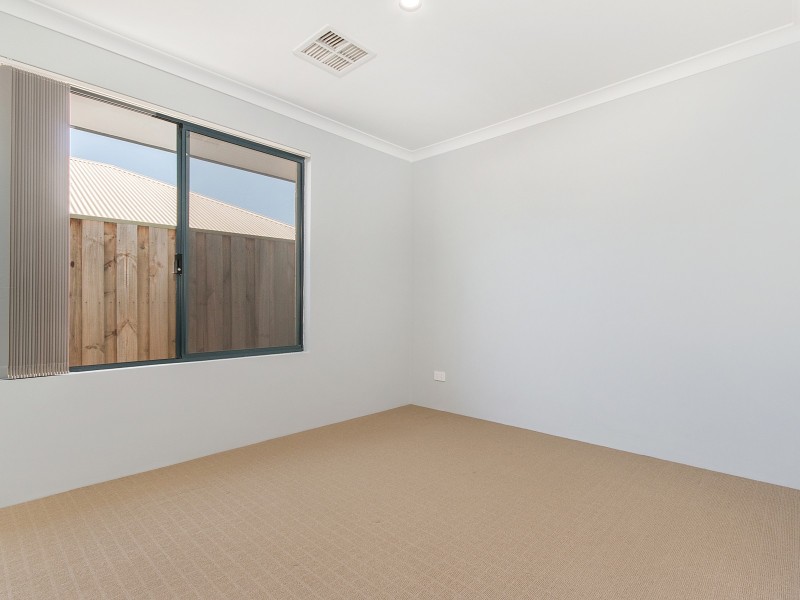 93 Sapphire Chase, Wellard WA 6170