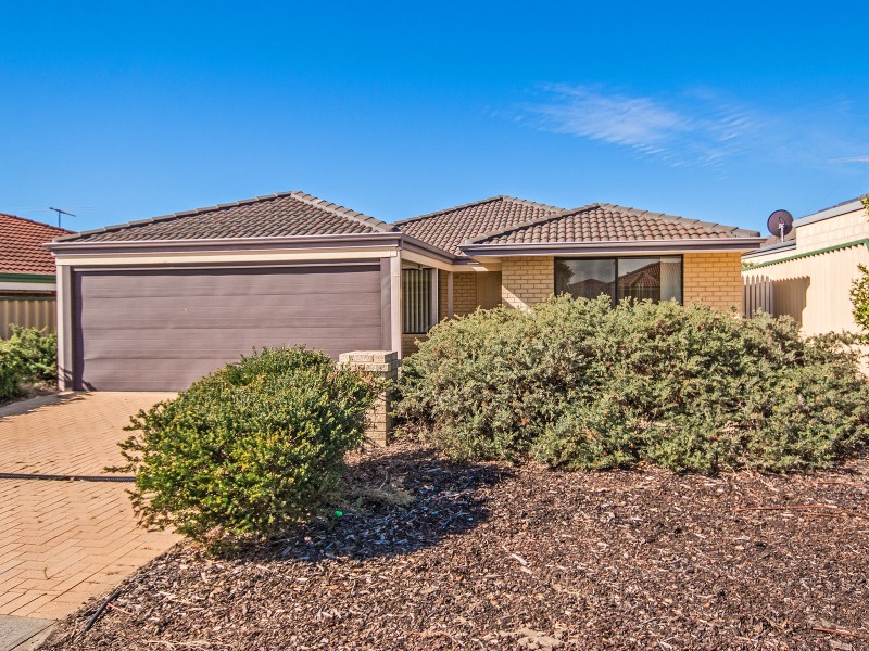 10 Warrior Pass, Bertram WA 6167