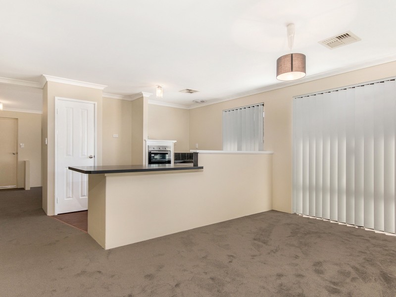 10 Warrior Pass, Bertram WA 6167