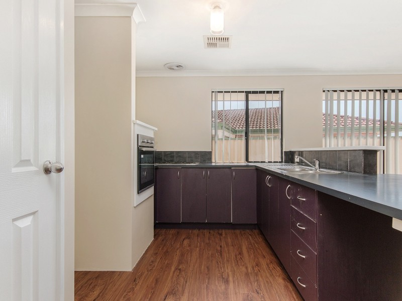 10 Warrior Pass, Bertram WA 6167