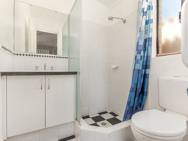 10 Warrior Pass, Bertram WA 6167