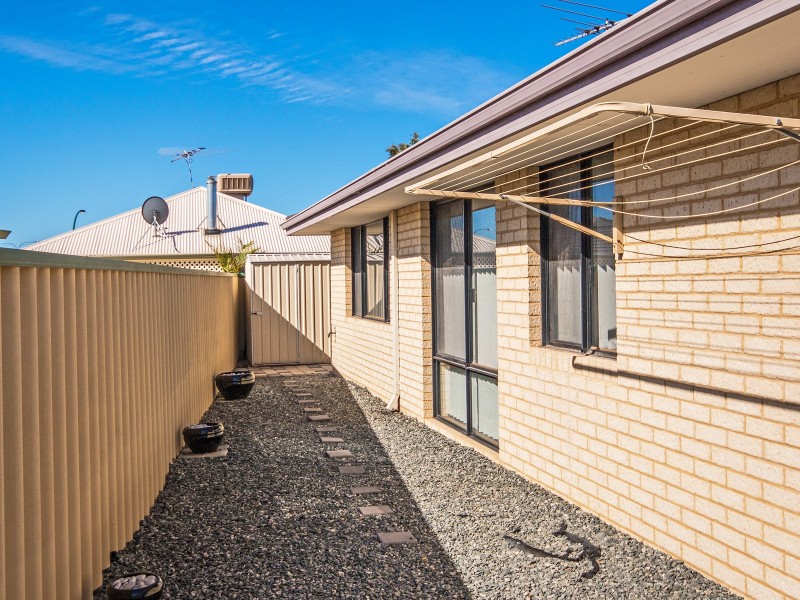 10 Warrior Pass, Bertram WA 6167