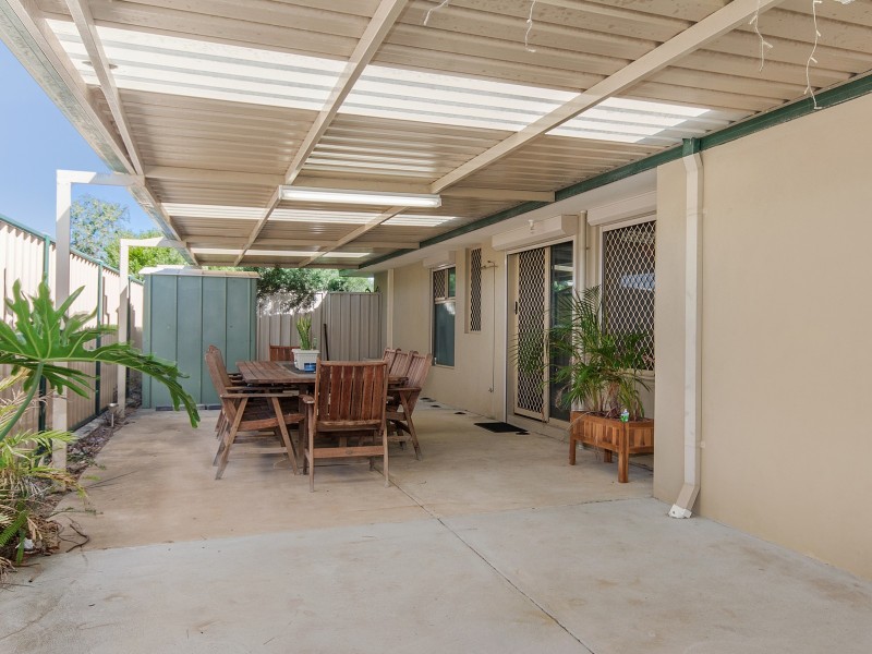 12 Madge Way, Leda WA 6170