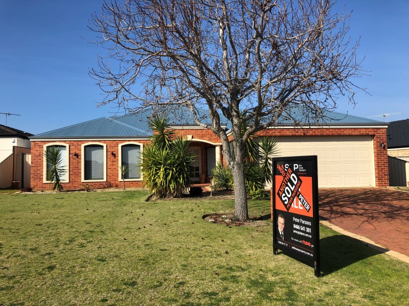 41 Merrang Circuit, Carramar WA 6031