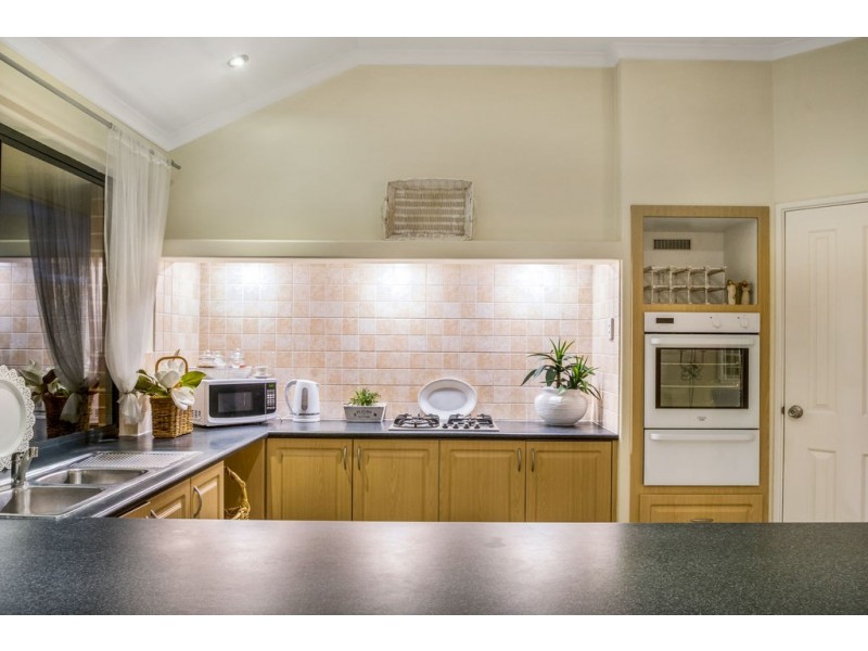 41 Merrang Circuit, Carramar WA 6031