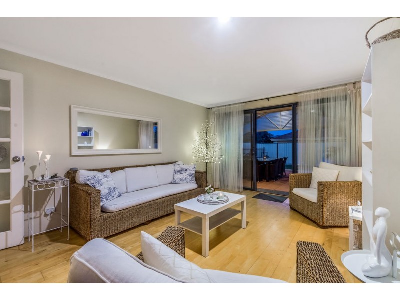 41 Merrang Circuit, Carramar WA 6031