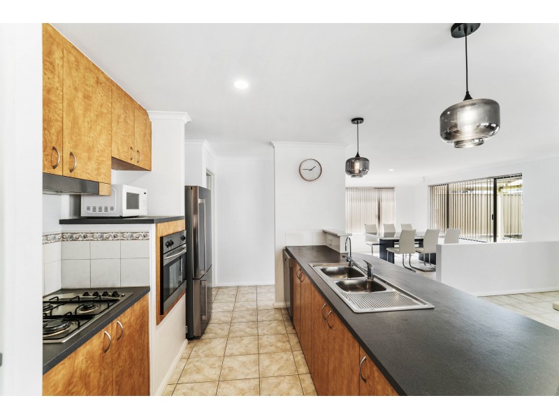 34 Salmar Way, Westminster WA 6061