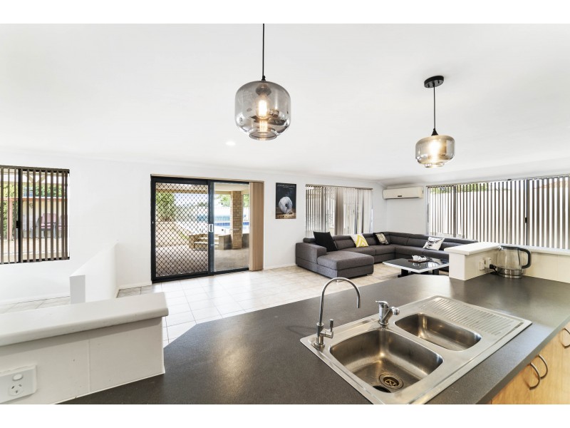 34 Salmar Way, Westminster WA 6061