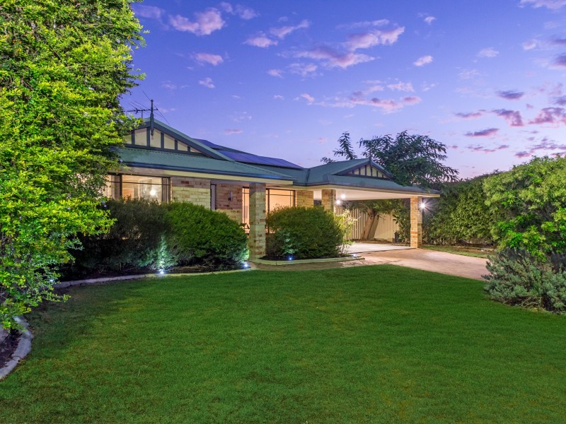 7 Carisbrooke Loop, Hocking WA 6065