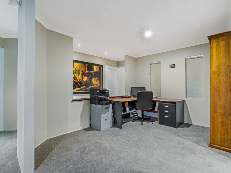 7 Carisbrooke Loop, Hocking WA 6065