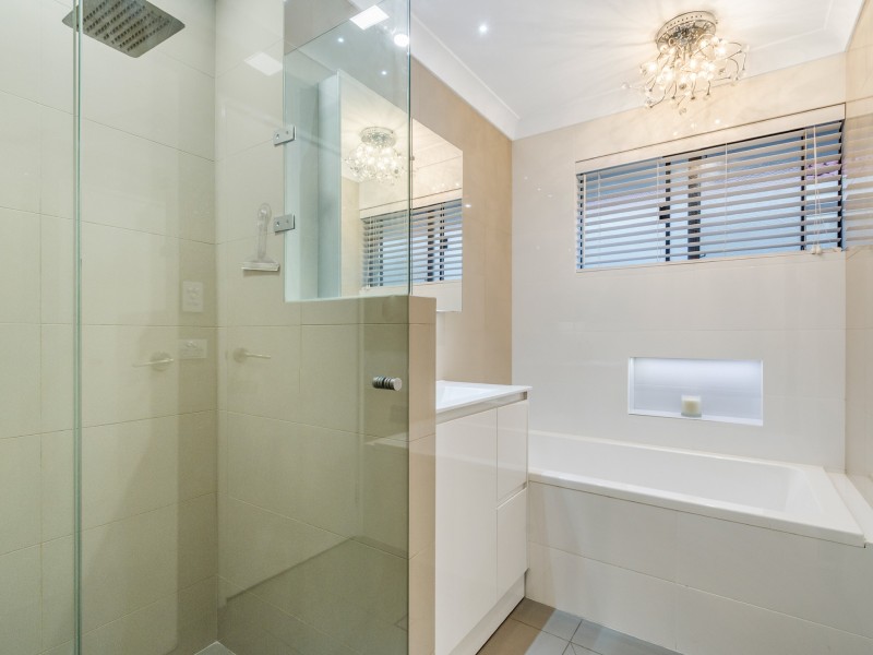 7 Carisbrooke Loop, Hocking WA 6065