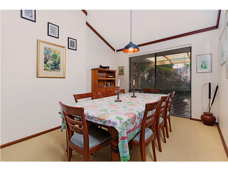5 Rolland Court, Leeming WA 6149