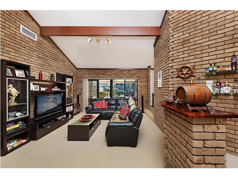 5 Rolland Court, Leeming WA 6149