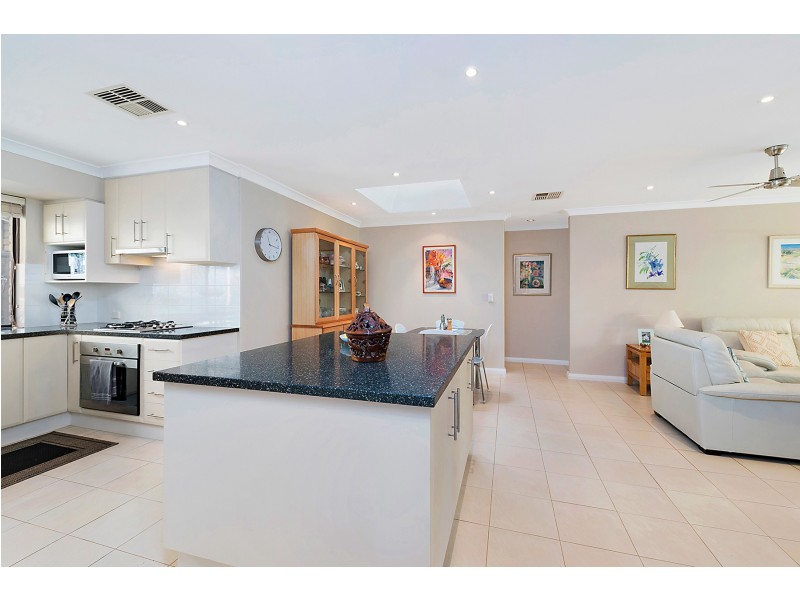 5 Rolland Court, Leeming WA 6149