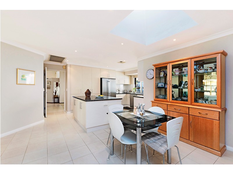 5 Rolland Court, Leeming WA 6149