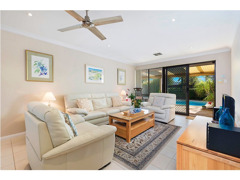 5 Rolland Court, Leeming WA 6149