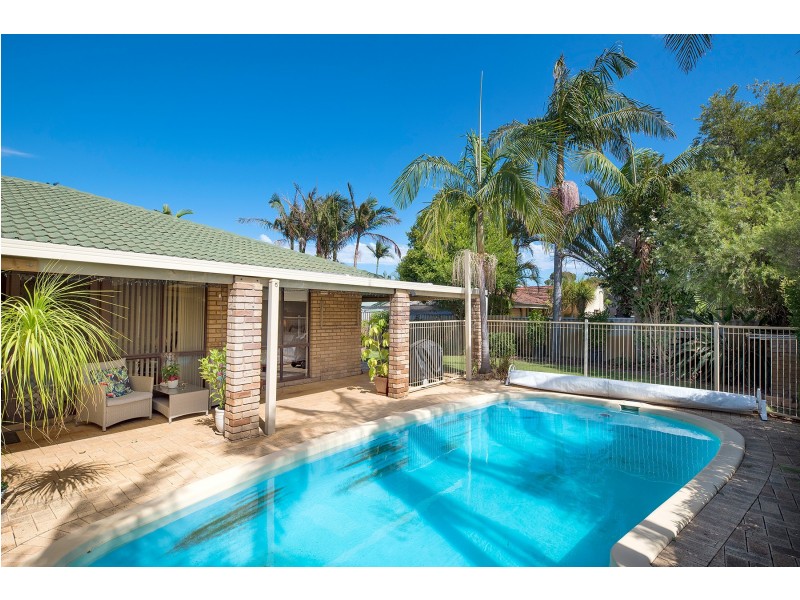 5 Rolland Court, Leeming WA 6149