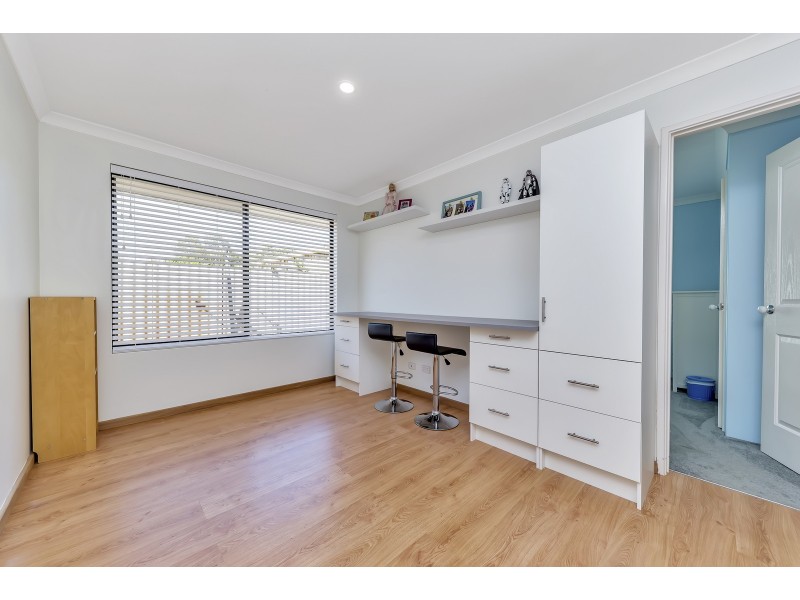 11 Hayes Court, Ravenswood WA 6208