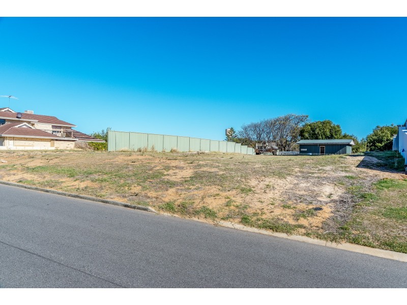 10 Wicklow Road, Halls Head WA 6210