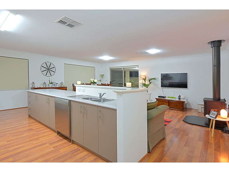 23 Brunswick Circuit, Banksia Grove WA 6031