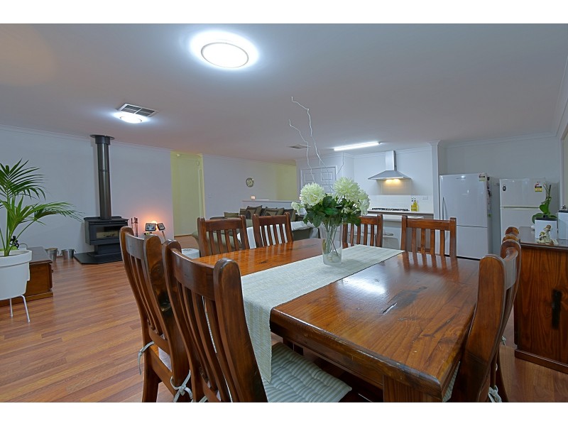 23 Brunswick Circuit, Banksia Grove WA 6031