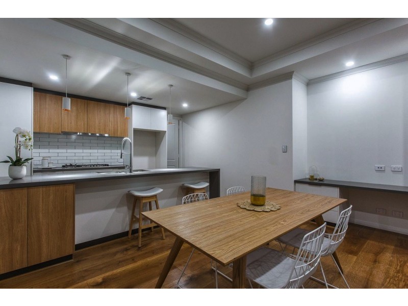 2/295 Marmion Street, Melville WA 6156