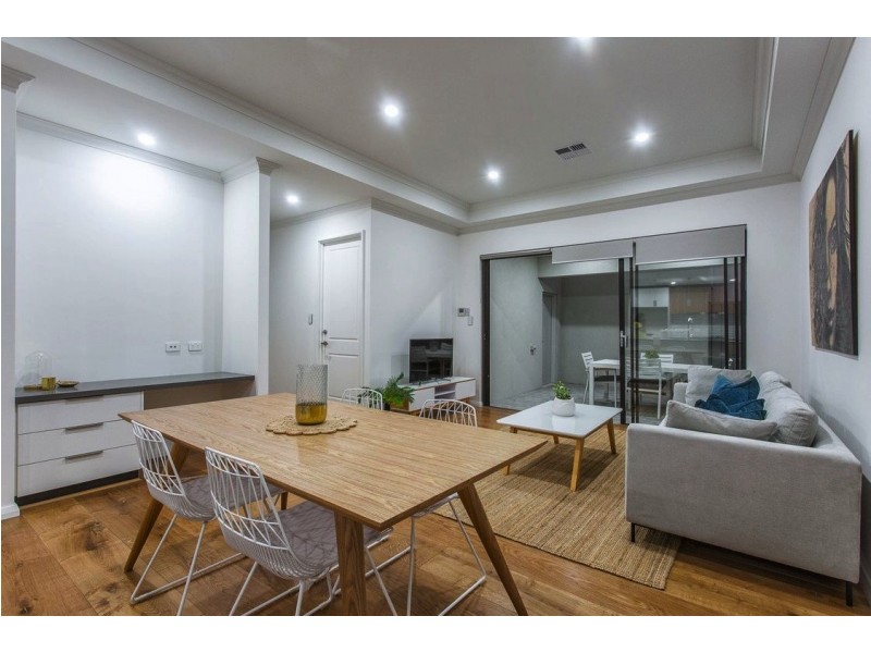 2/295 Marmion Street, Melville WA 6156